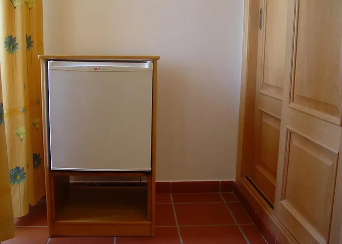 Hotel Residencial Popular Peniche